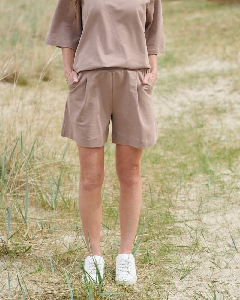 At Ease -shorts, beige