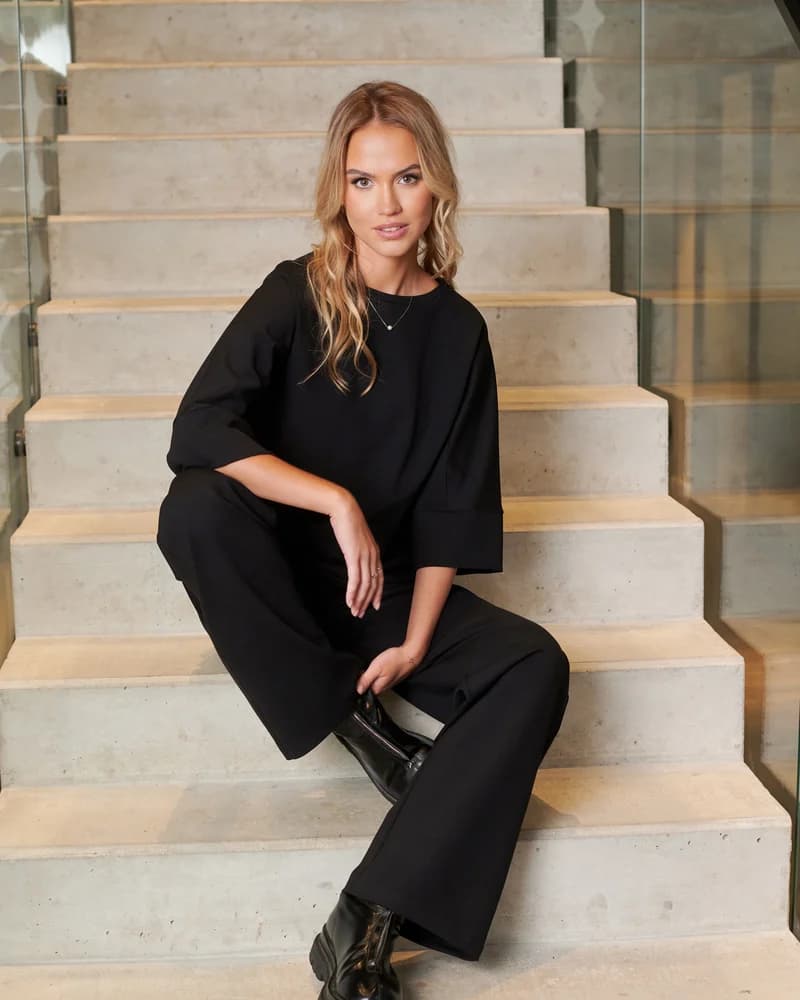 Sleeky Wide Chic -housut, musta