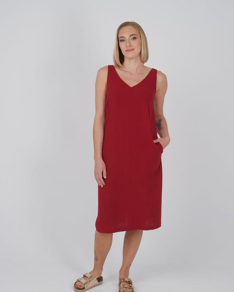 Careless Elegance -mekko, punainen
