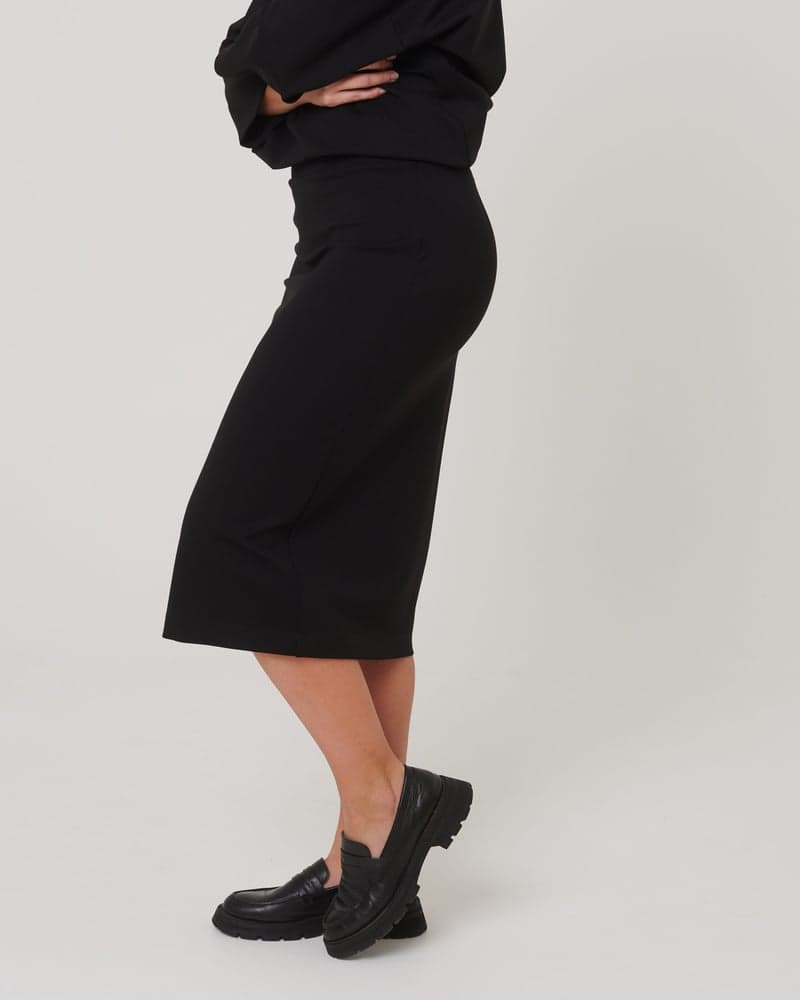 Simple & Chic -hame, musta